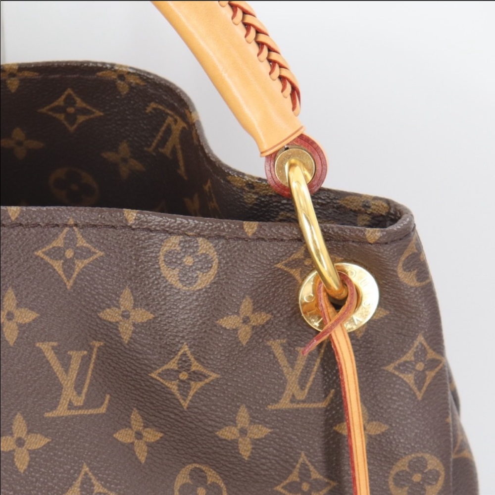 🌺 ✨MINT CONDITION✨🌺 Monogram - Picture 14 of 16